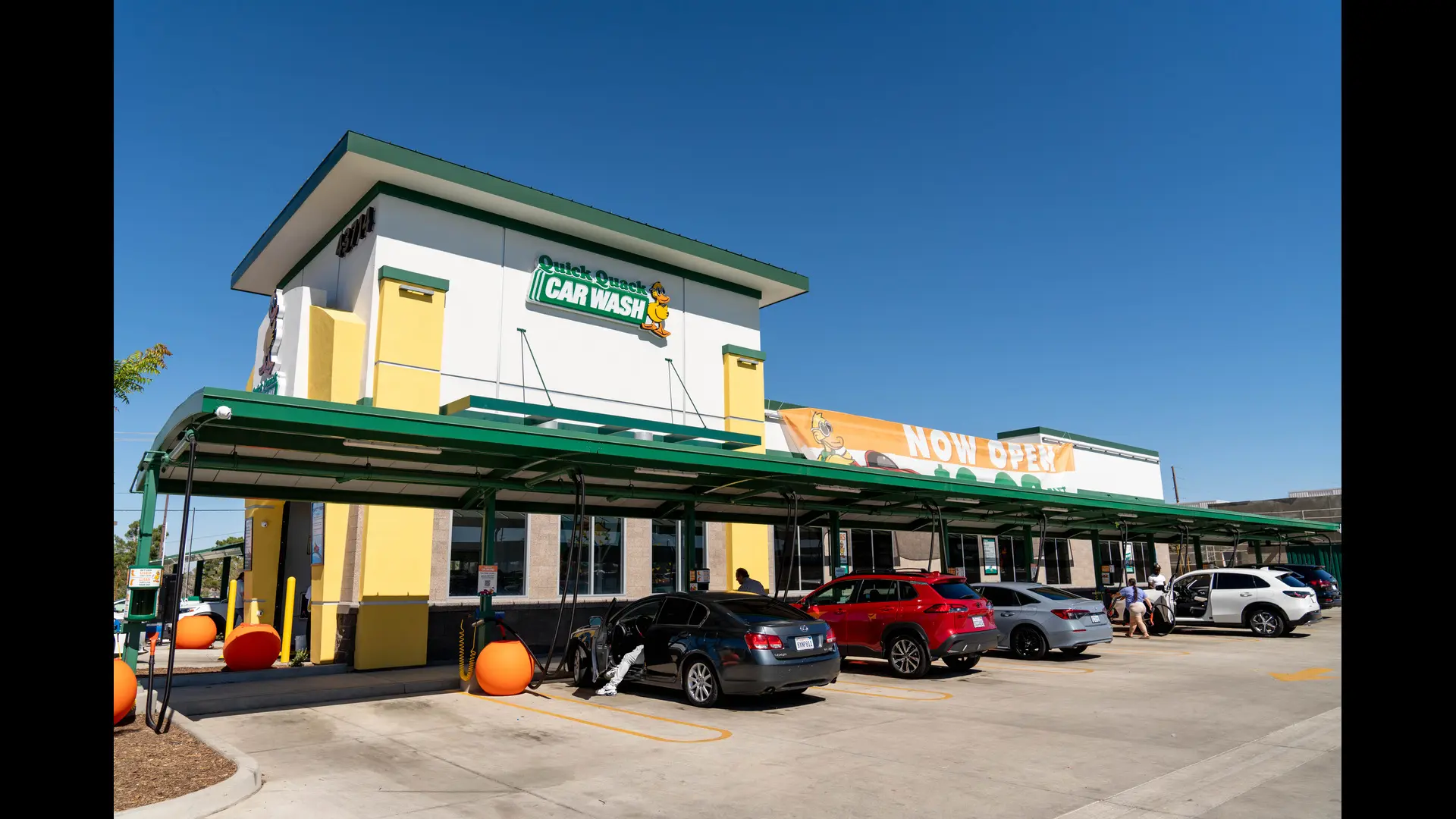 Quick Quack location 1350 Phoenix Dr, Manteca, CA 95336