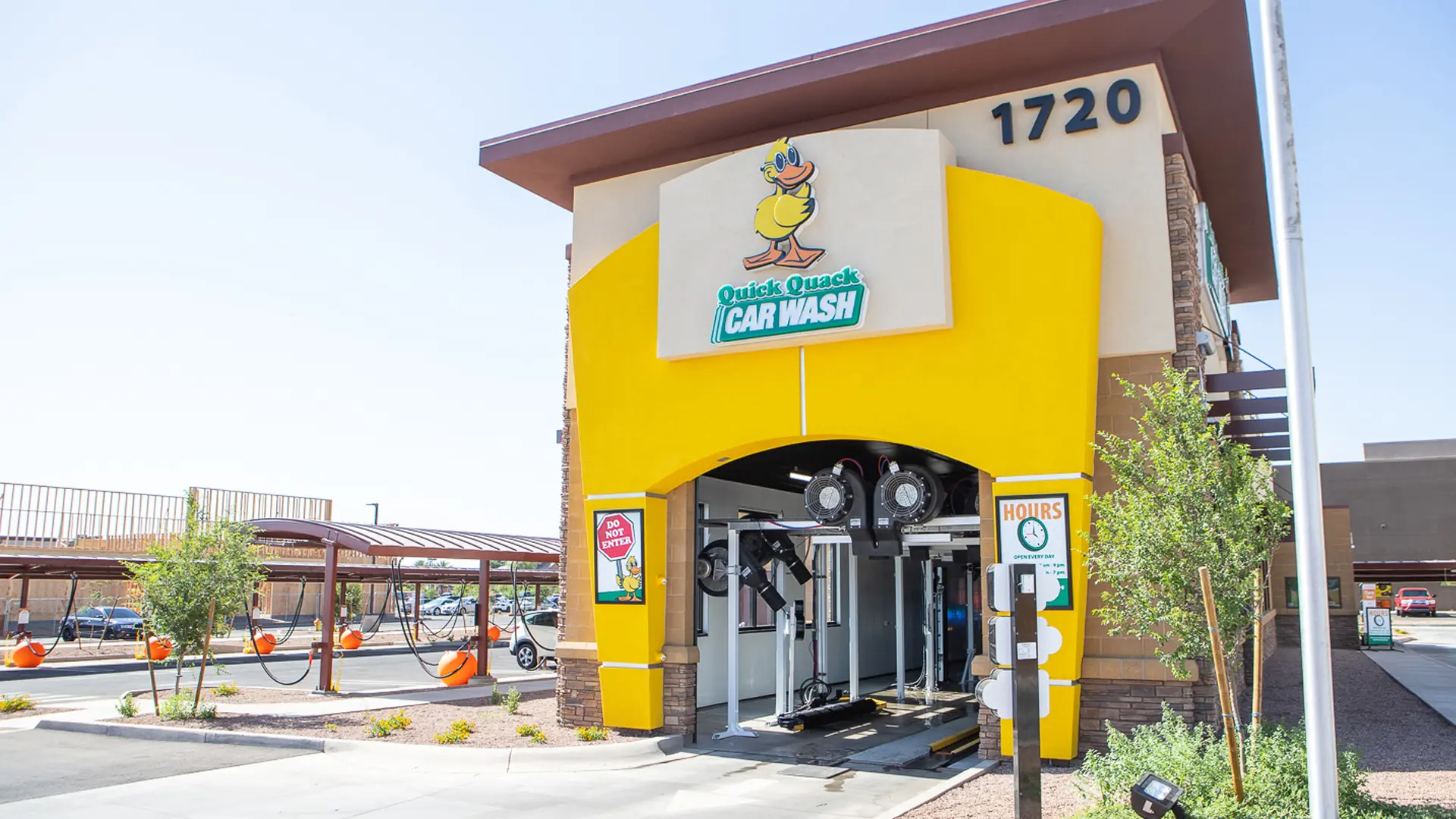 Quick Quack location 1720 East Pecos Road, Gilbert, AZ 85295