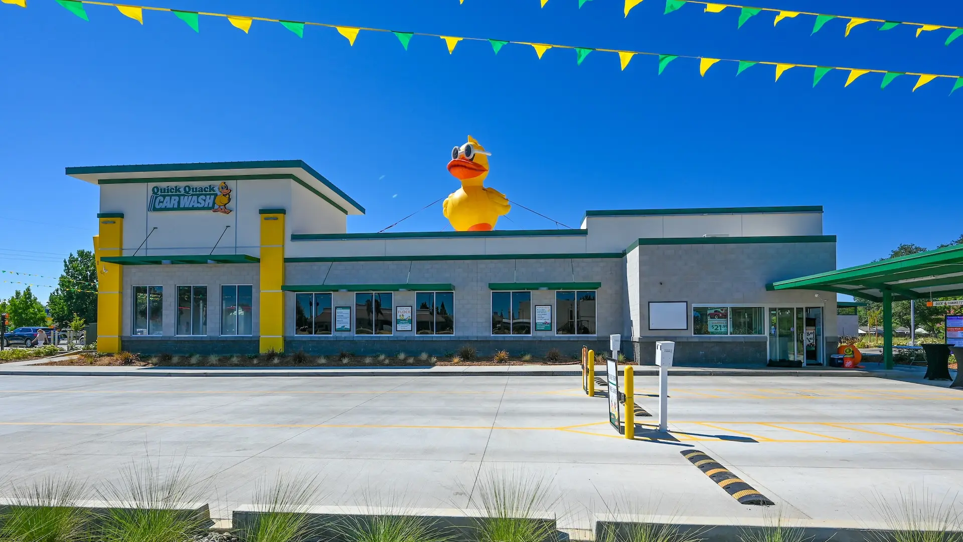 Quick Quack location 3025 McMurry Dr, Anderson, CA 96007